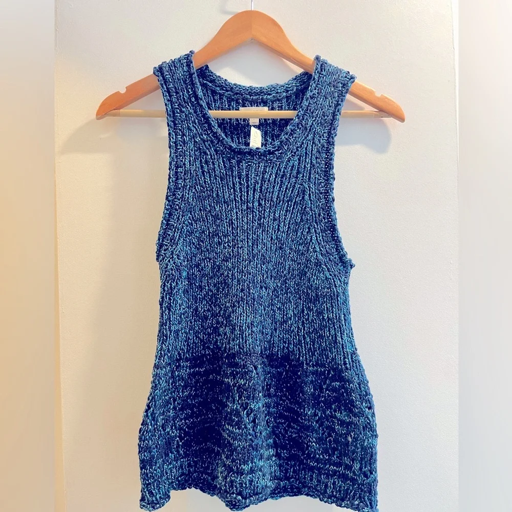 NWT Pilcro Stitched Sweater Tank - Picture 2 of 7